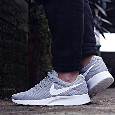 roshe run nike tanjun